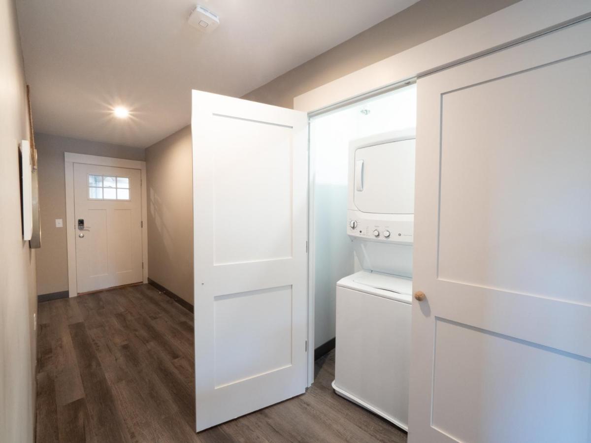 Long Beach Suites Gloucester Esterno foto